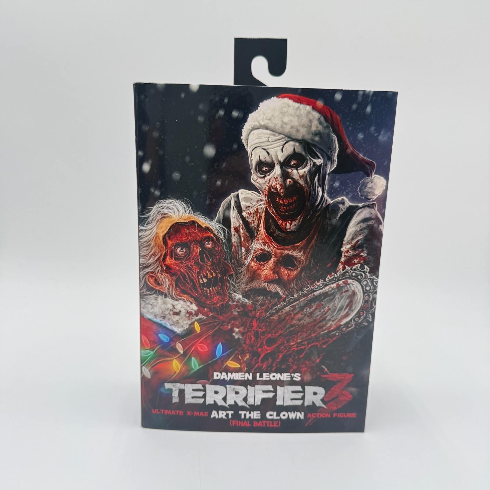 NECA Terrifier 3 Ultimate X-Mas Art the Clown Figure Final Battle (Walmart excl)