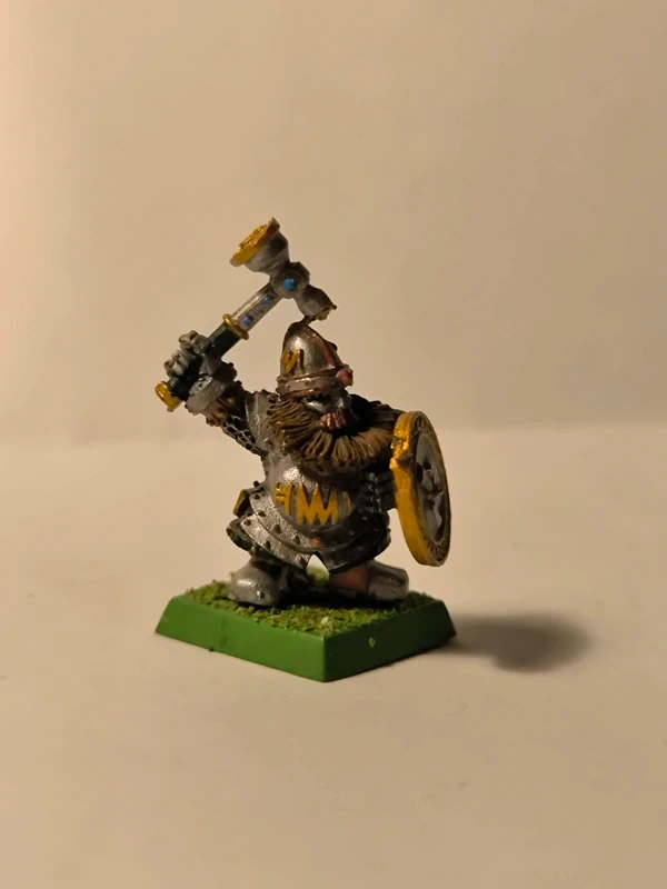 Warhammer Enano Rompehierros Dwarf Ironbreaker