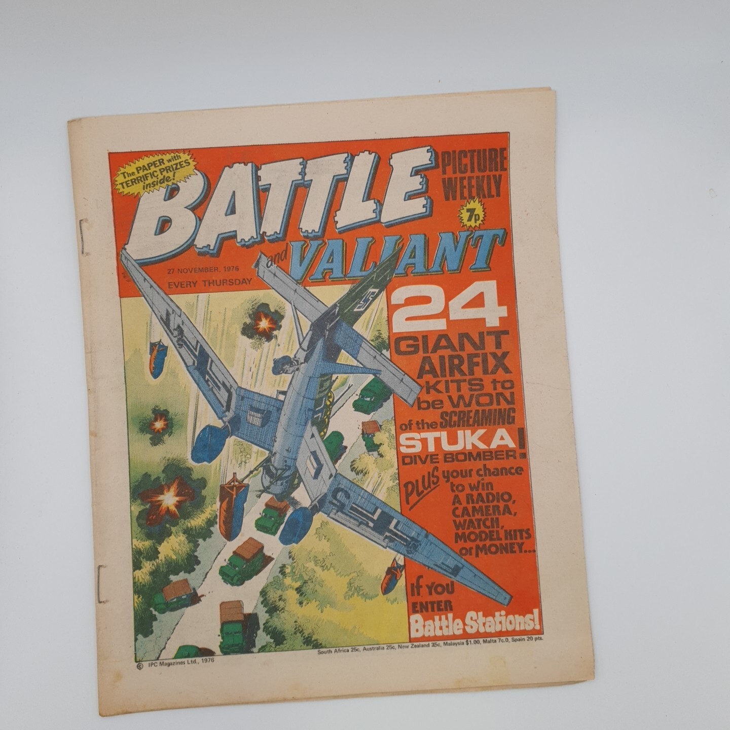 Vintage BATTLE And Valiant Comic 27th NOVEMBER 1976 IPC Magazines Ltd. 