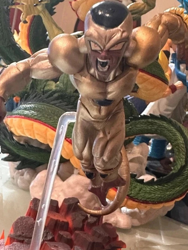 Figurine freezer dragon ball Z 19 cm – Dorée