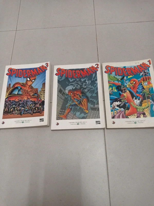 3 comics Spiderman