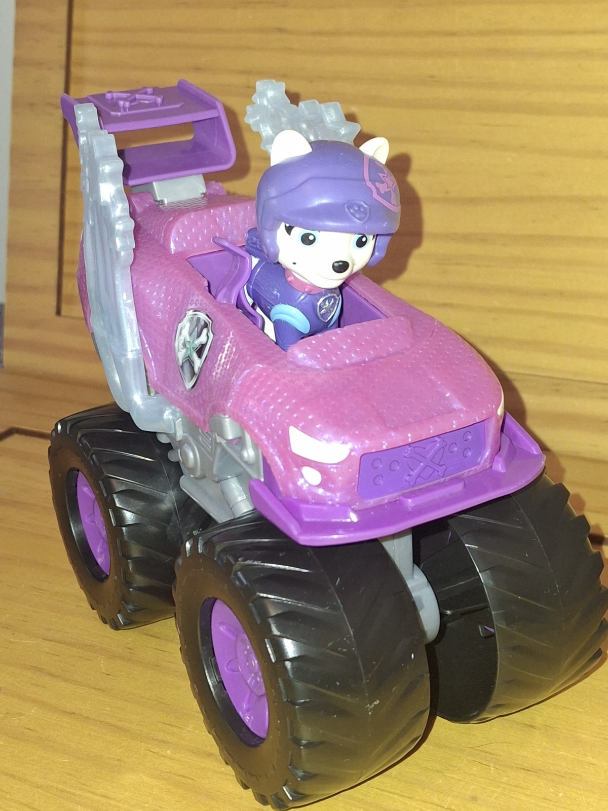 Cbeebies PAW Patrol Rescue Wheels Roxi Monster Truck veicolo giocattolo ~ Roxy ottime condizioni