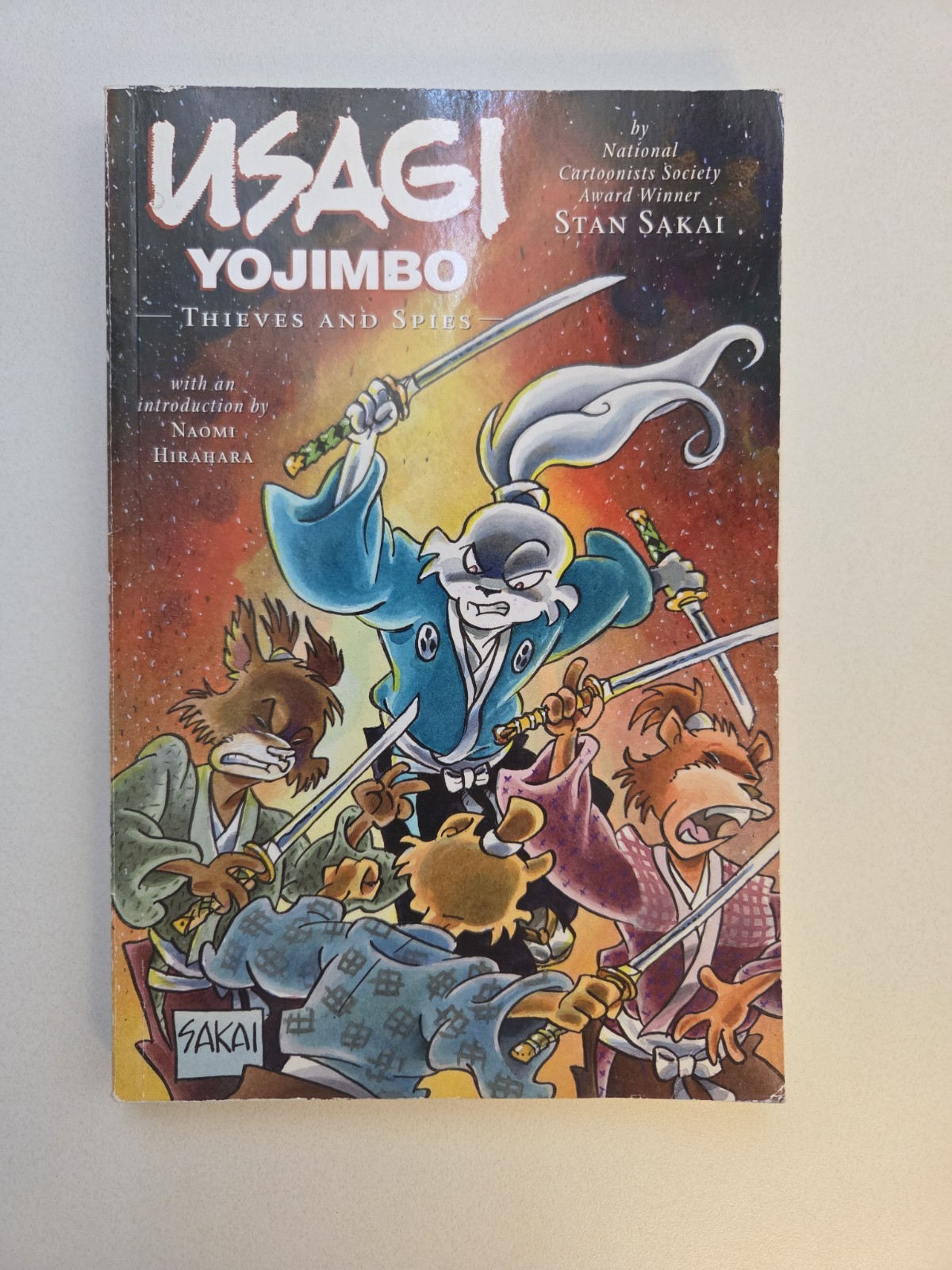 Usagi Yojimbo Vol. 30: Ladri e spie di Stan Sakai (2016, copertina rigida)