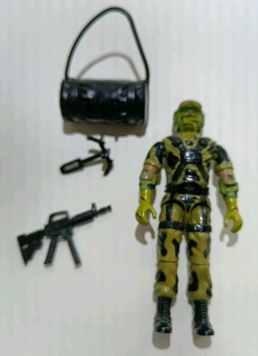 1988 Vintage GI Joe ARAH Hit & Run v1 Figure with some Accessories 