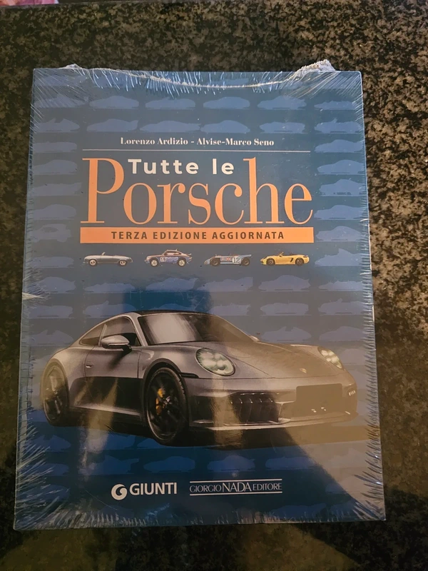 Libro "tutte le porsche terza edizione aggiornata"