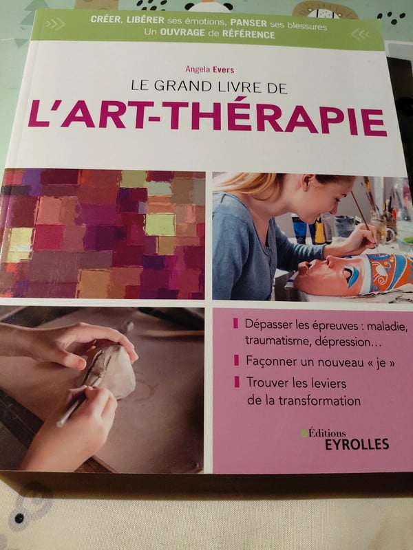 Le grand livre de l'art-thérapie