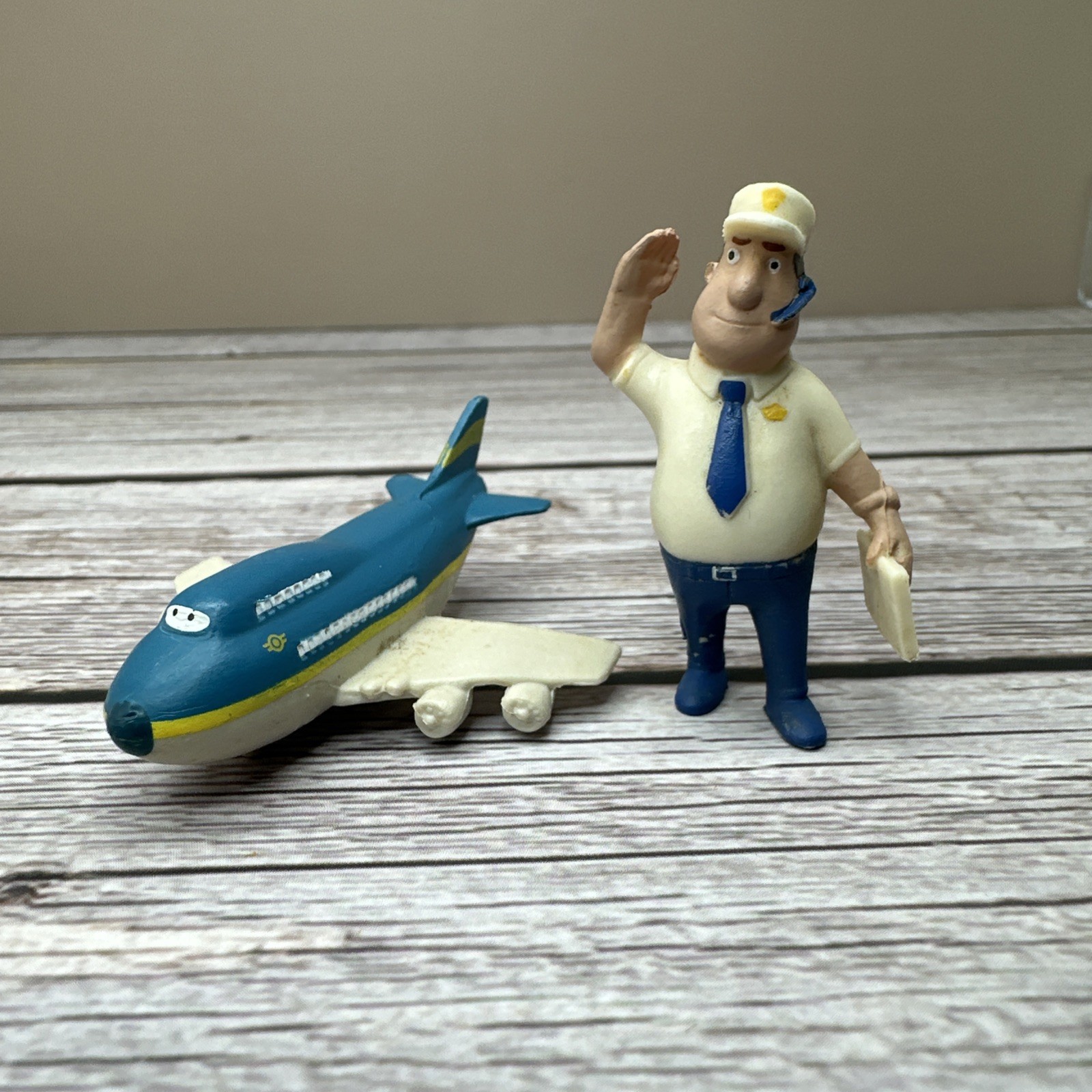 Super Wings Jimbo Mini Figurina Controller Boss Small & Big Wing - Aeroporto Mondiale