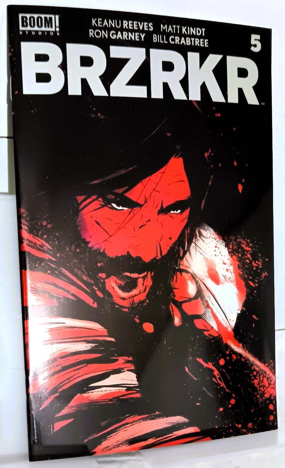 BRZRKR #5 | Lee Garbett FOIL variante copertina C | Keanu Reeves | Boom Studios