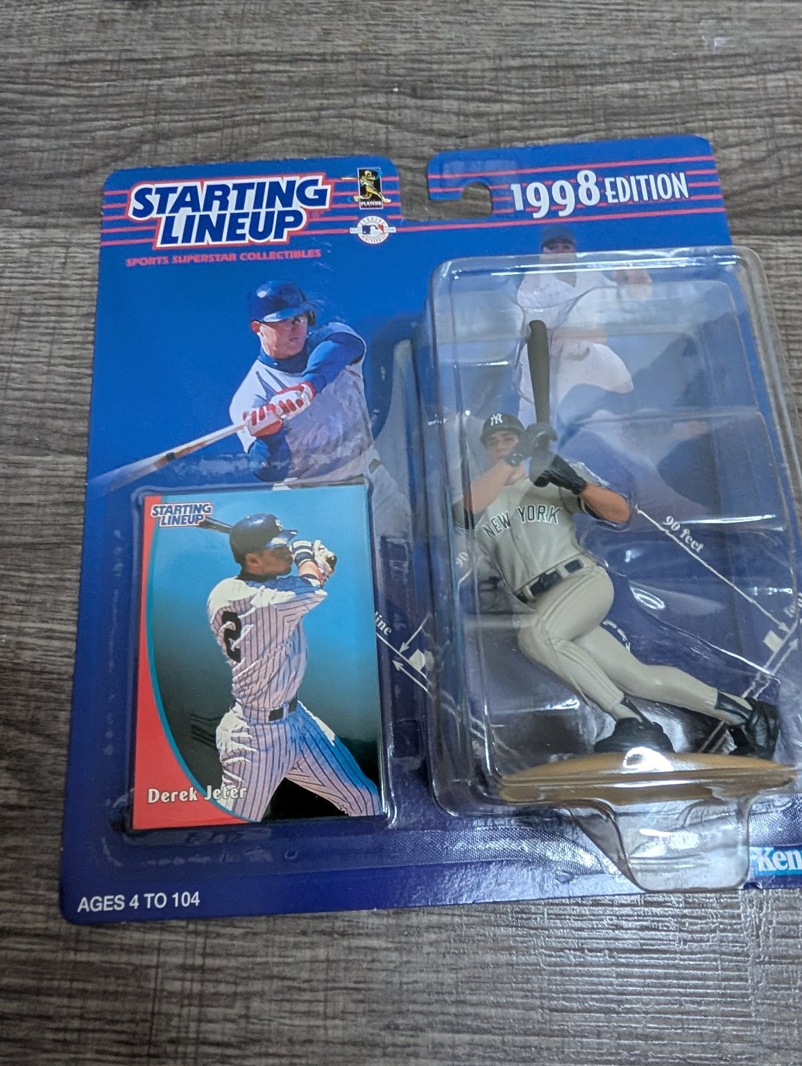 1998 Starting Lineup Derek Jeter New York Yankees Action Figure with Card Kenner