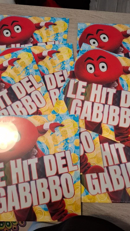 Cimelio Striscia la notizia: 8 vinili Gabibbo ed. limitata