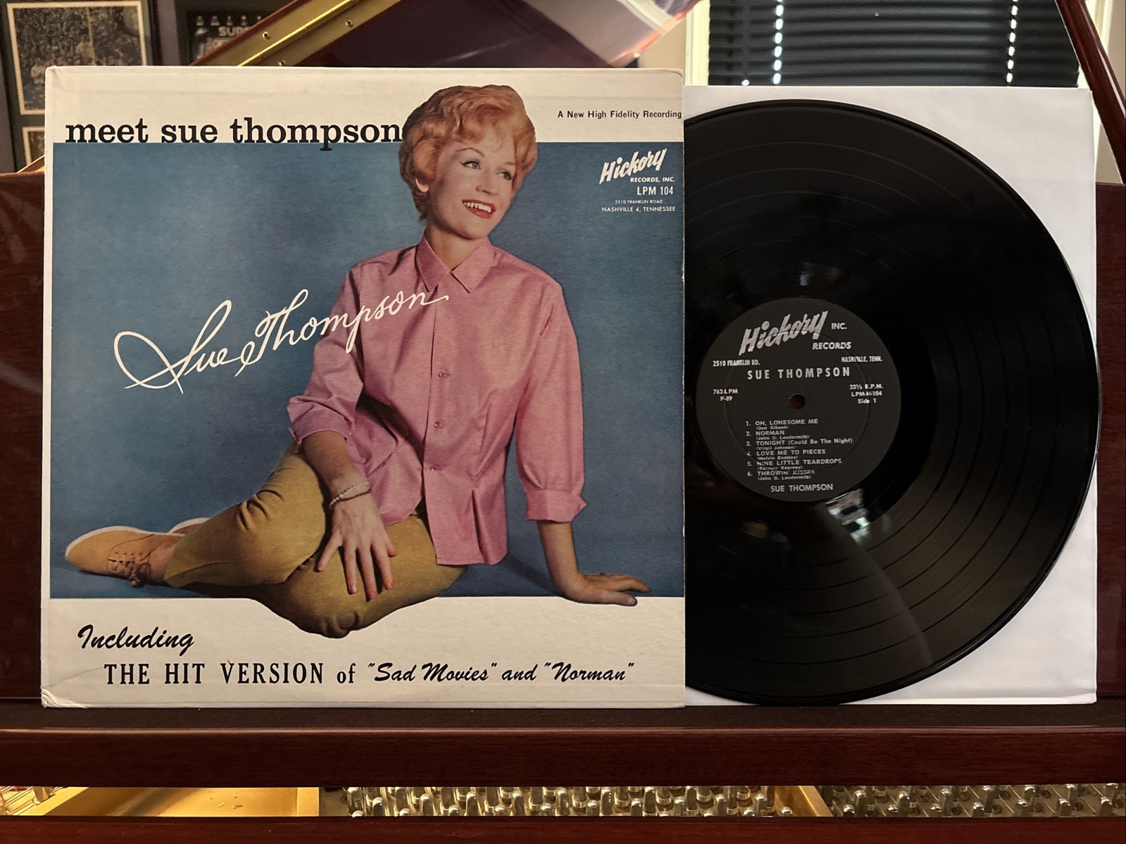 Sue Thompson - Meet Sue Thompson   1961 Mono Vinyl LP - VG+/VG+