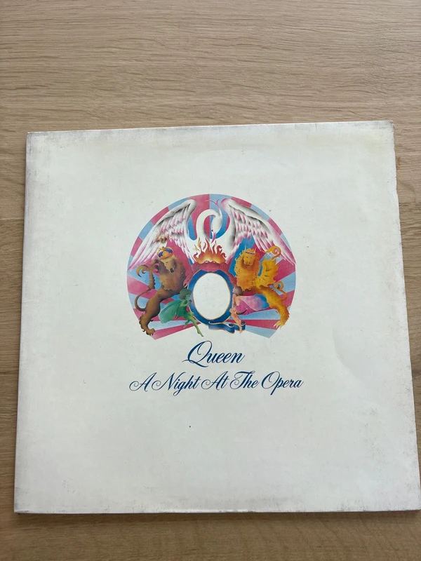 Queen – A Night At The Opera (Originele NL Persing 1975 • Vinyl LP) VG