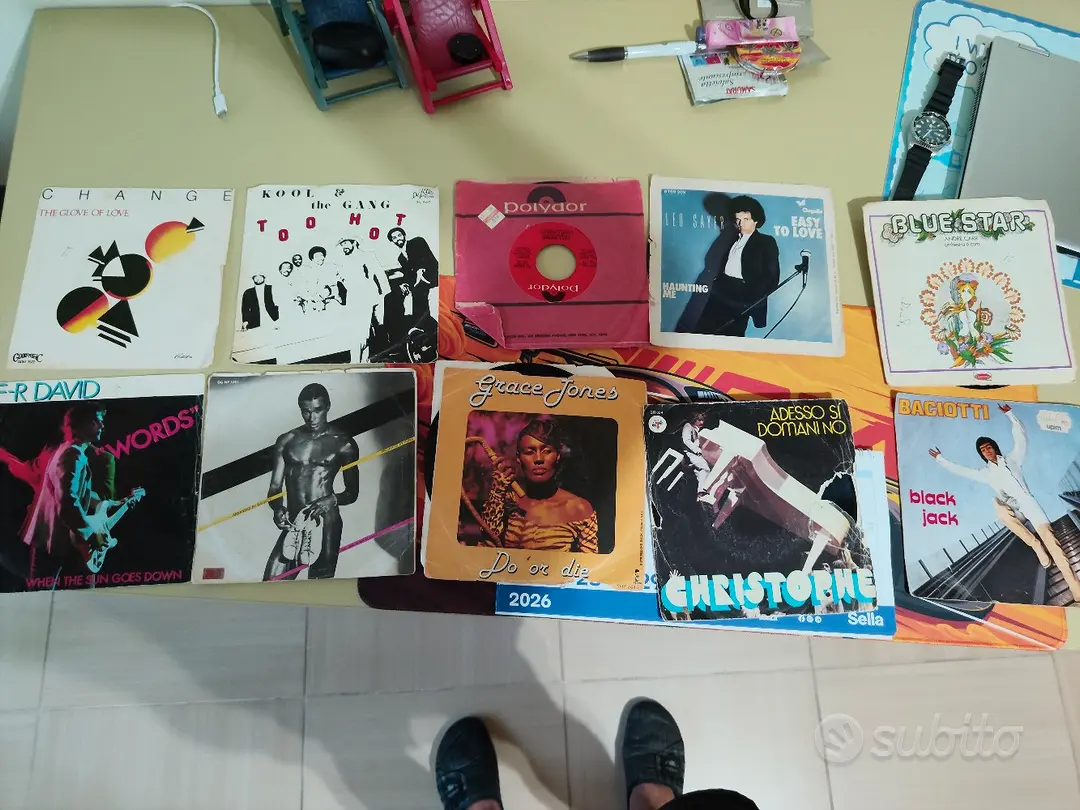 dischi in vinile 45 giri anni 197/80