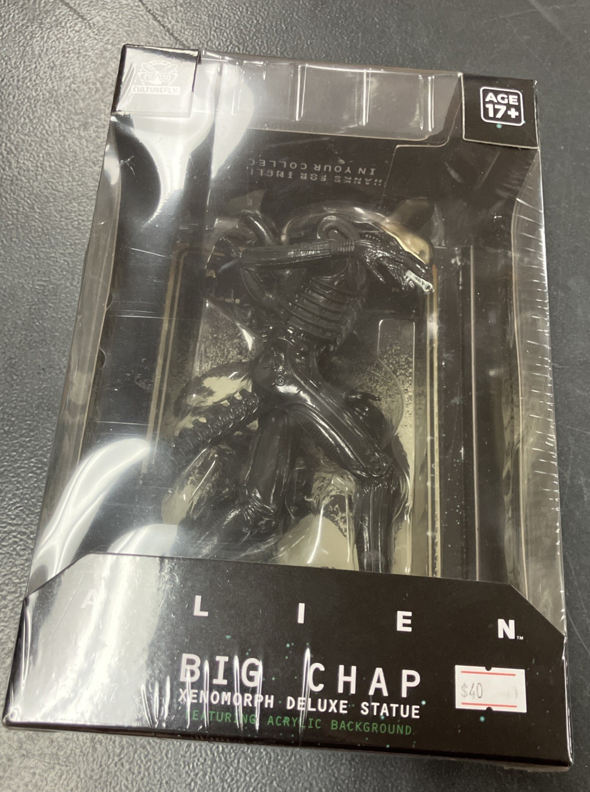 CultureFly Alien Xenomorph Deluxe "Big Chap" Statue 9" with Acrylic Background