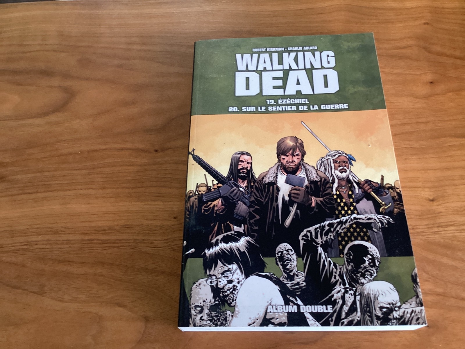 BD walking dead tome 19 / 20 double - TBE