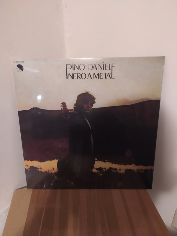 Pino Daniele Nero a Metà