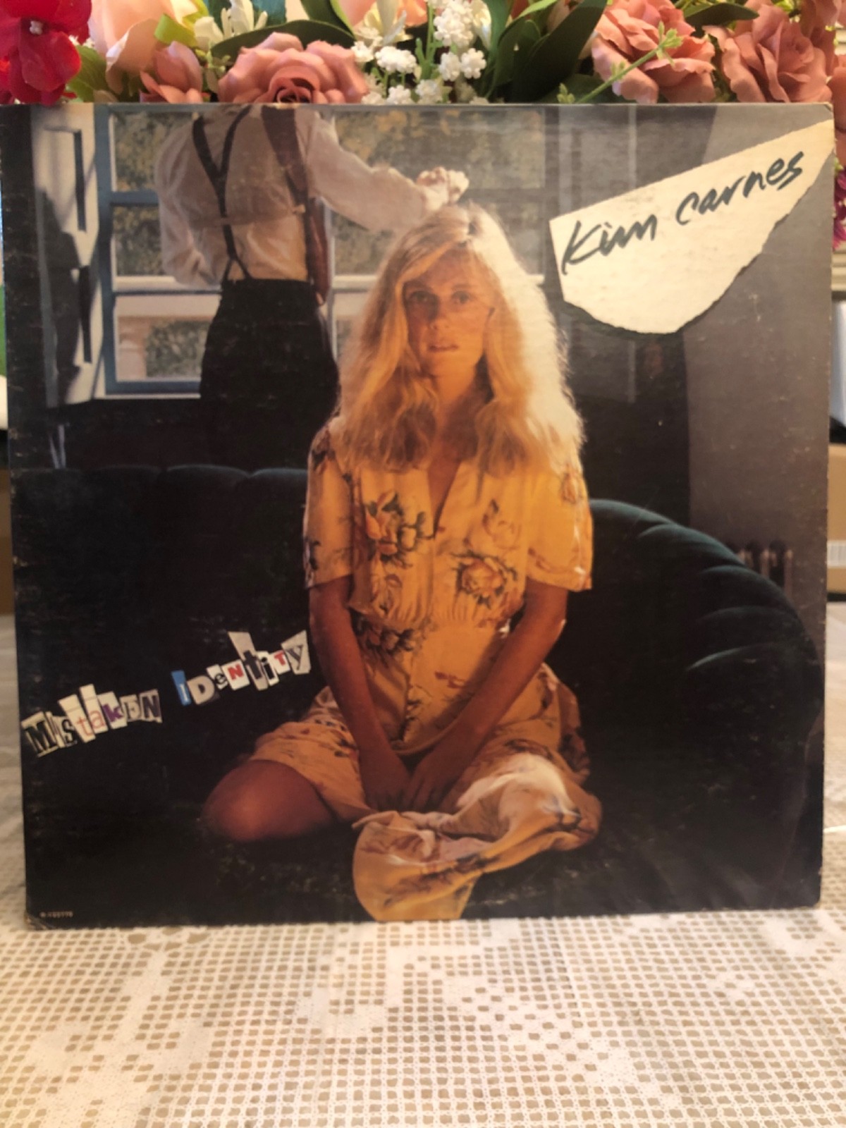 Kim Carnes Mistaken Identity LP Record Vinyl 33 RPM EM 1981 SO-17052 VG+