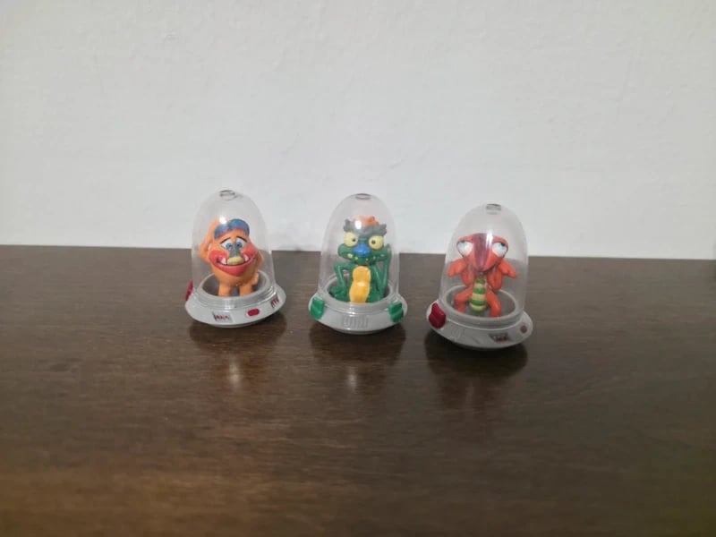• Mega Lotto Miniserie Kinder Fine Anni 90 - K97 K98 K99