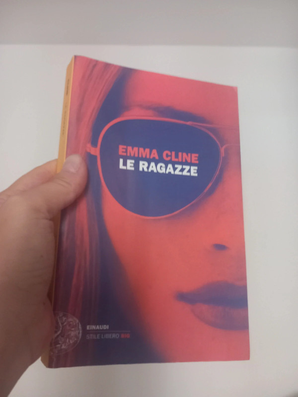 Libro "Le ragazze" di Emma Cline