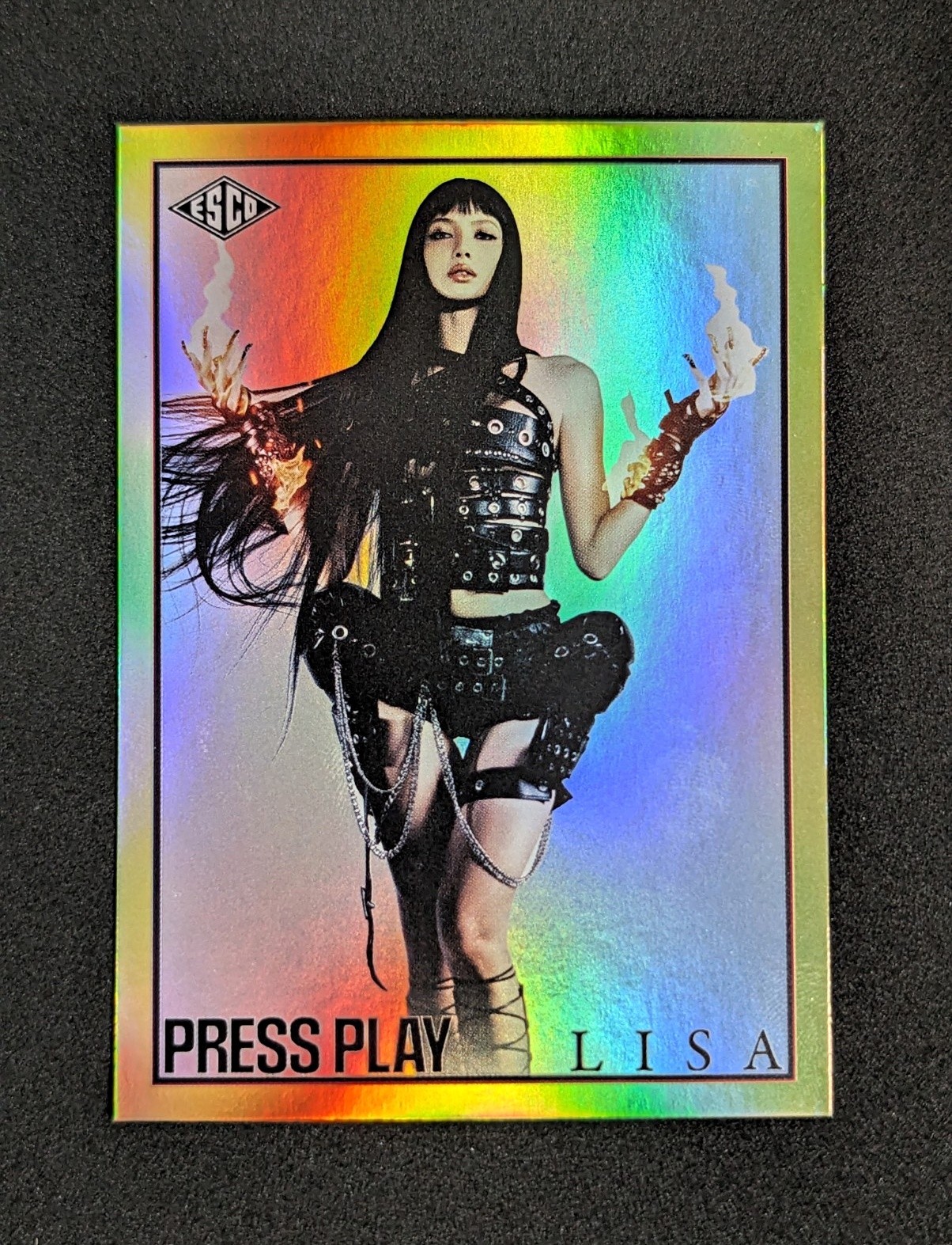 2026 ESCO x LISA BLACKPINK Press Play #33 Yellow Foil /600 077/600