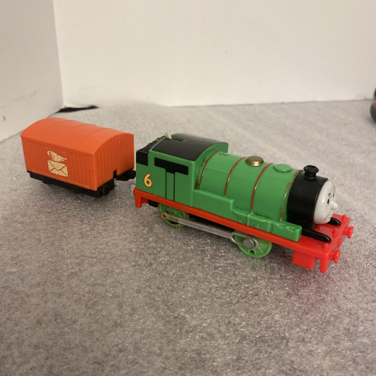Thomas Trackmaster Percy Motorized With Red Mail Car Tested Works! 2013