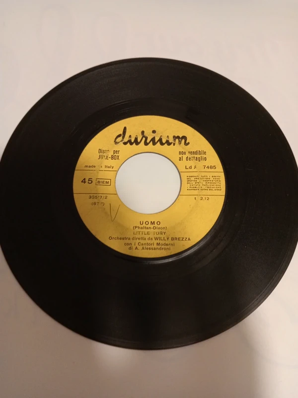Durium, codice Ld A 7485) della celebre canzone Perdonala,Uomo di Little Tony