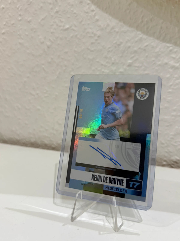 Kevin De Bruyne /10 Auto Topps Manchester City Team Set 2024/25 autograph
