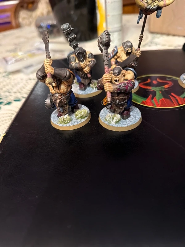 Warhammer AoS/old world Ogor Mawtribes ironguts e Butcher