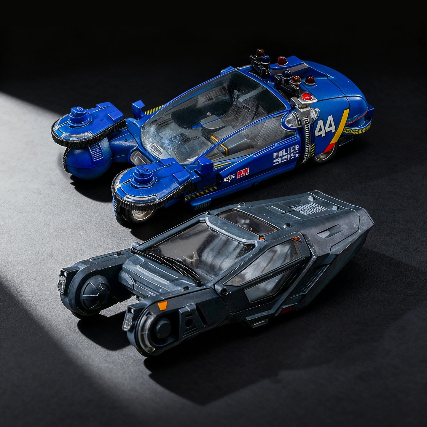 threezero Blade Runner 2049 K's & Deckard's Police Spinner veicolo pressofuso