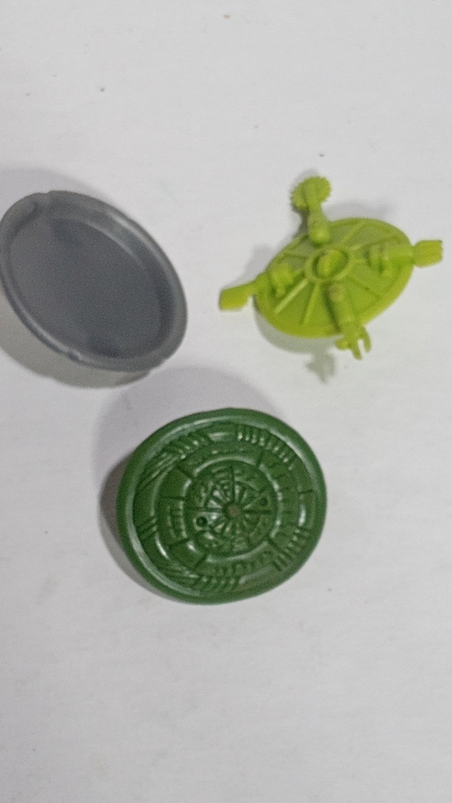 Lotto accessori pugni volanti trituratore scudo copertura pozzetto TMNT vintage compagni di gioco