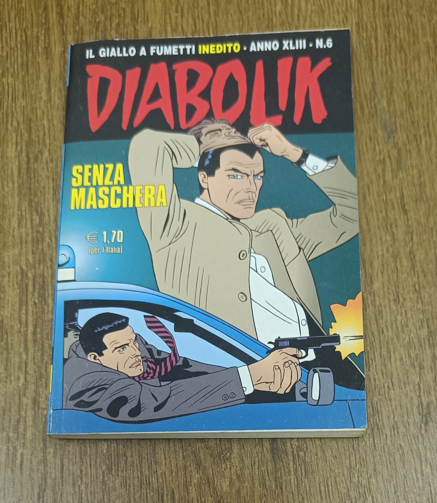 Diabolik anno XLIII n. 6 - Senza maschera - Astorina giugno 2004