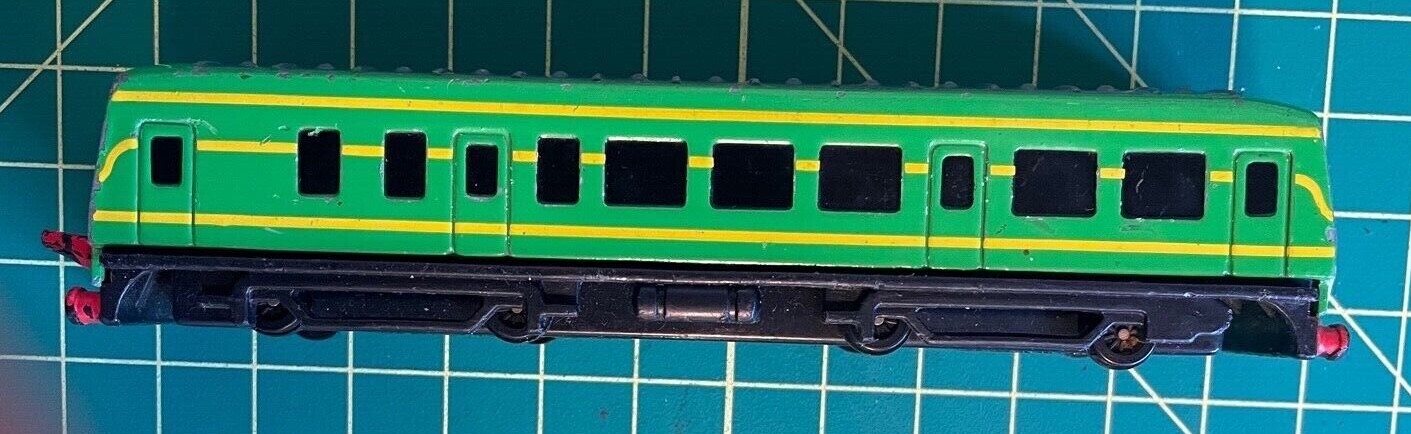 Vintage ERTL Thomas Tank Engine & Friends DAISY THE DIESEL pressofuso 2001