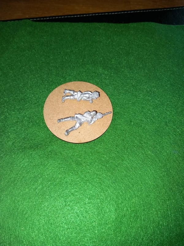 Lot 2 figurines métal 28mm WWII russes Artizan Design