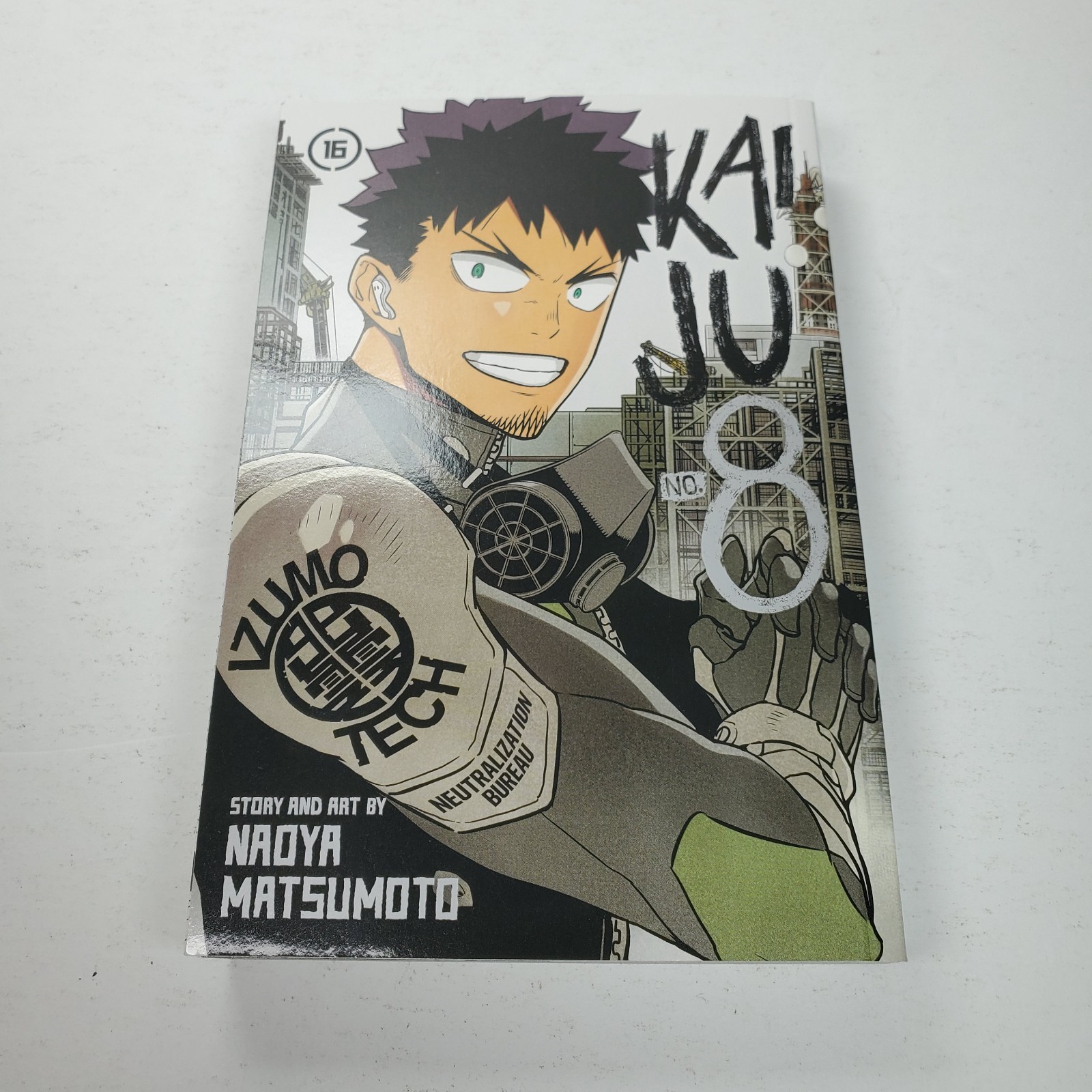 Kaiju n. 8, vol. 16 manga inglesi PB