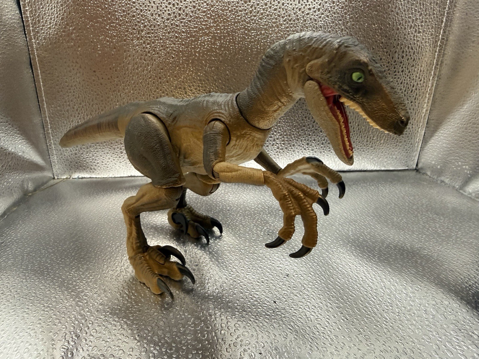 Modellino dinosauro Jurassic World Velociraptor JP1 collezione Hammond Mattel