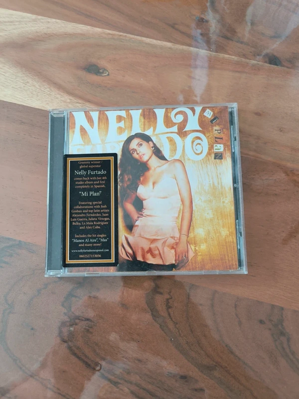 Cd de Nelly Furtado