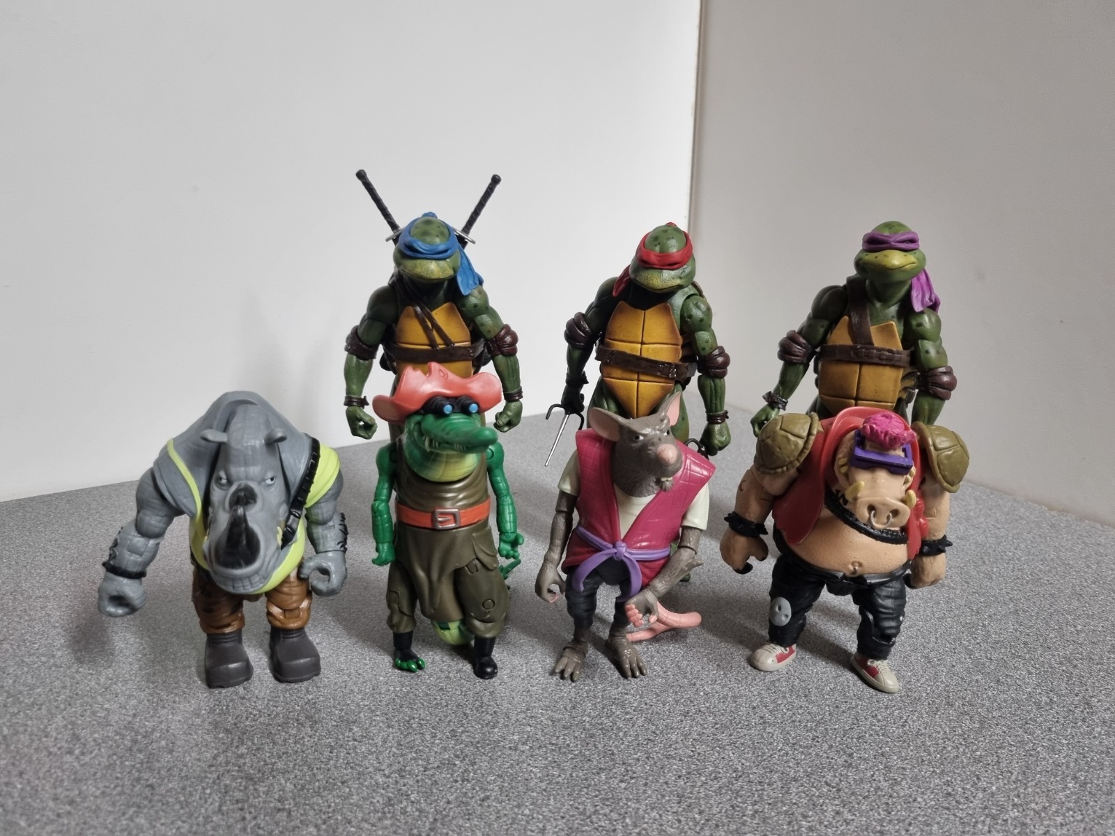 Pacchetto action figure Modern Teenage Mutant Ninja Turtles Playmates & NECA KO