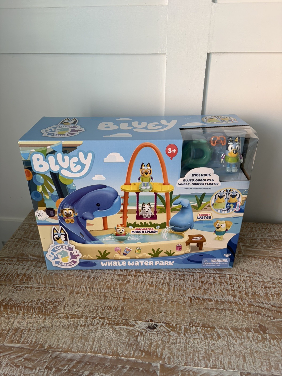 Playset Parco Acquatico Balena Bluey: presenta acqua che cambia colore e schizza! Nuovo con scatola