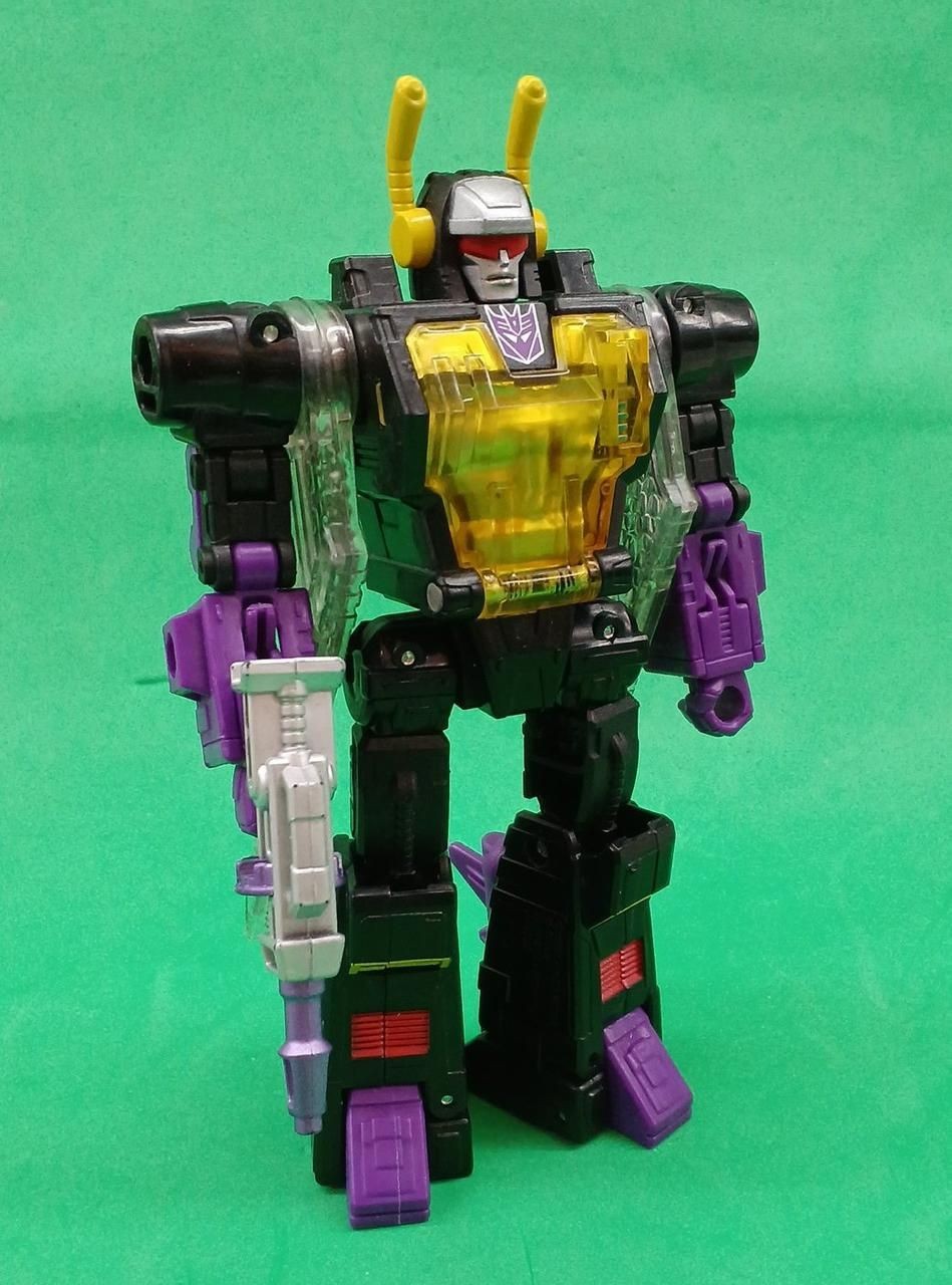Takara Tomy Transformers Legacy Kickback usato