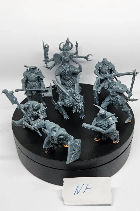 Trench Crusade - Court of the Seven-Headed Serpent Warband (+ Free Elite Model)