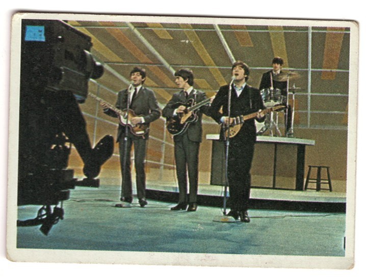 1964 TOPPS # 61 THE BEATLES CARTA A COLORI - PAUL, JOHN, GEORGE, RINGO - GUARDA!!!