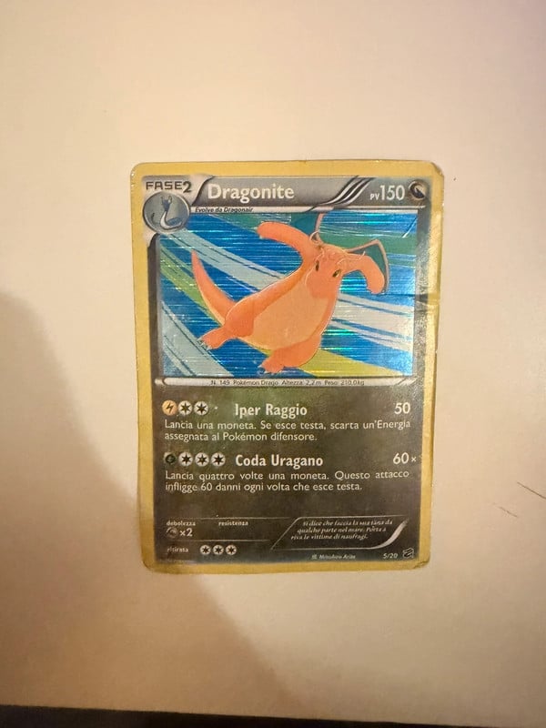 Carta pokemon dragonite