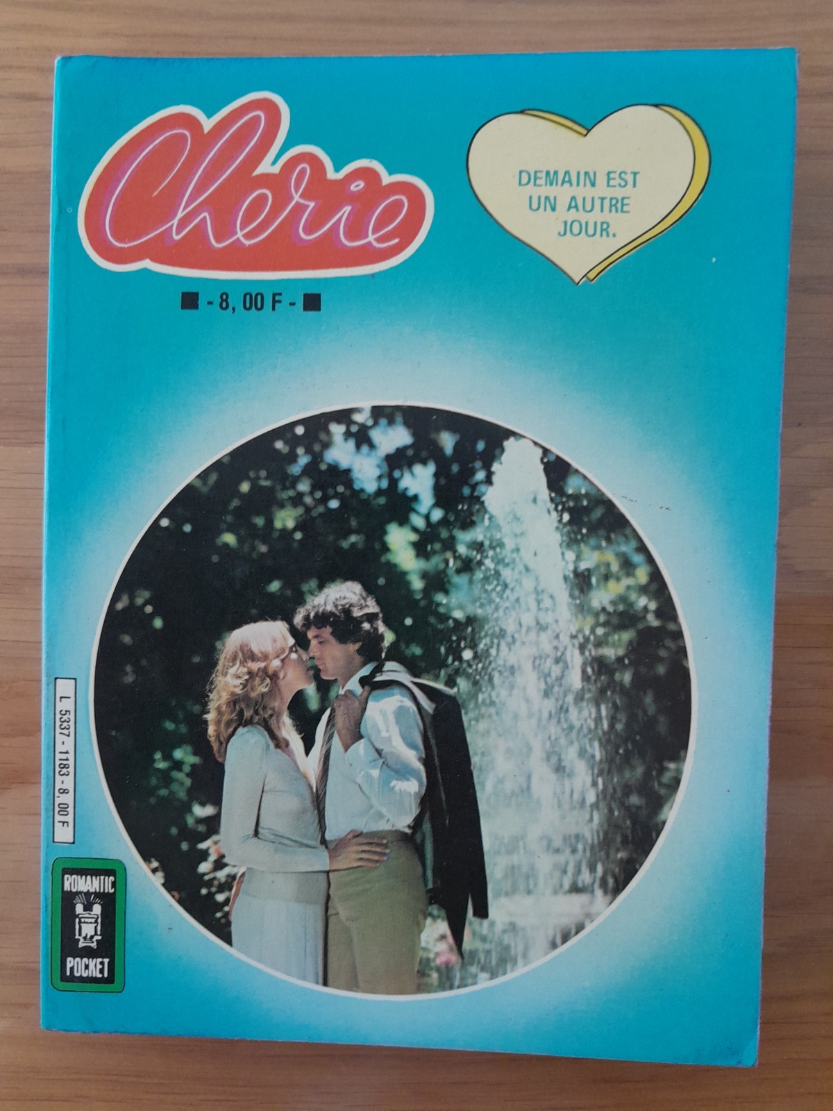 RECUEIL CHERIE SERIE 2     N°1183     AREDIT      1982     TBE    (10-11)