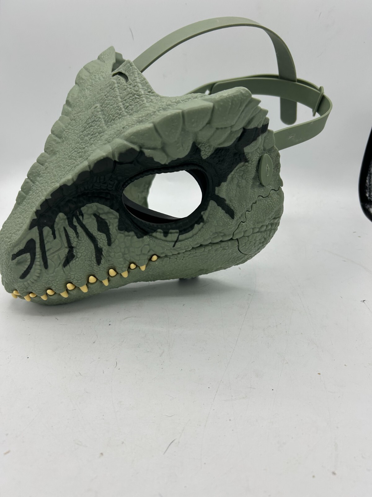 2021 Mattel Jurassic World Dominion GIGANOTOSAURUS Dinosaur Dino Mask