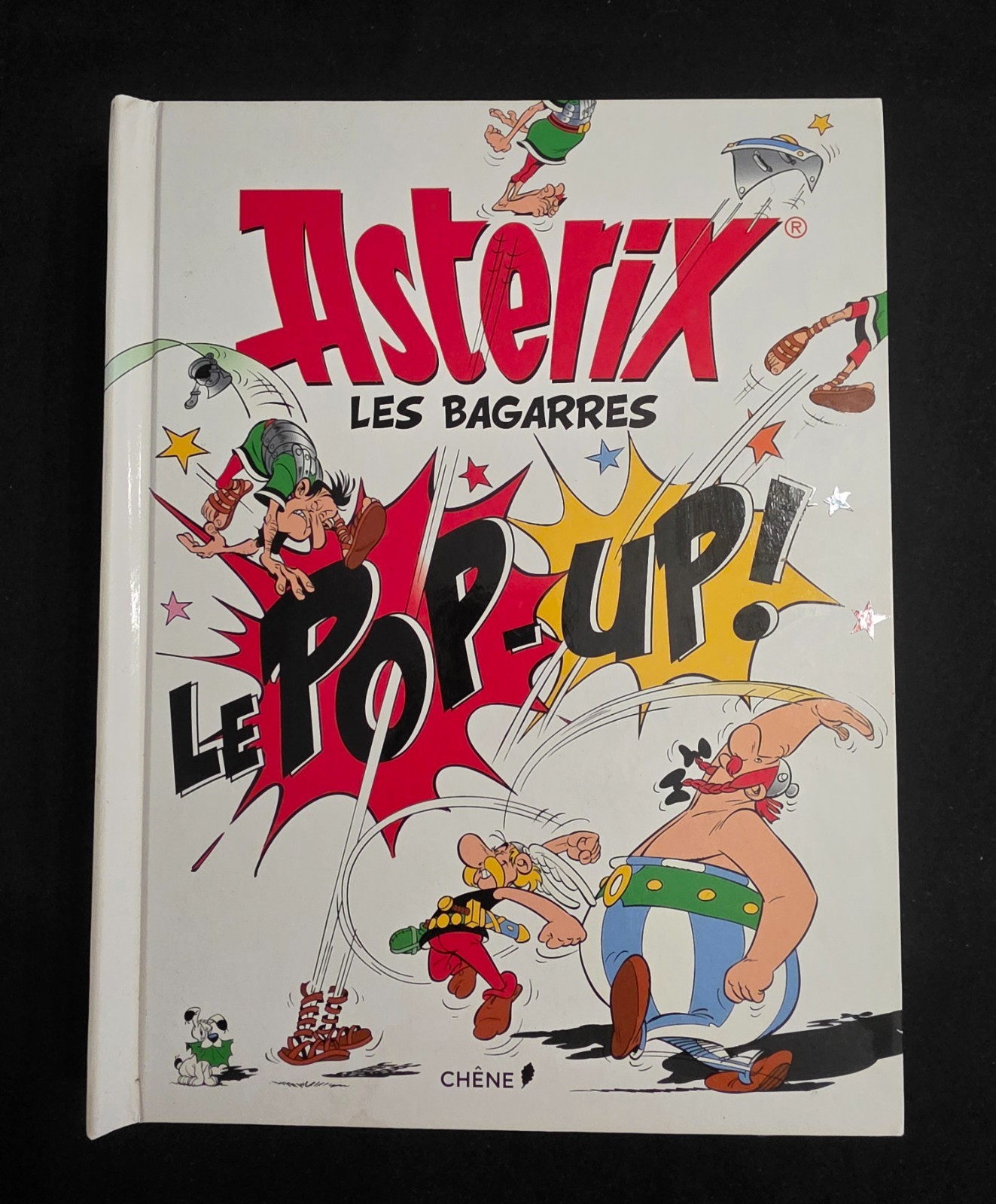 LIVRE POP-UP ASTERIX - LES BAGARRES - ÉDITIONS DU CHÊNE (2015) - PARFAIT ÉTAT