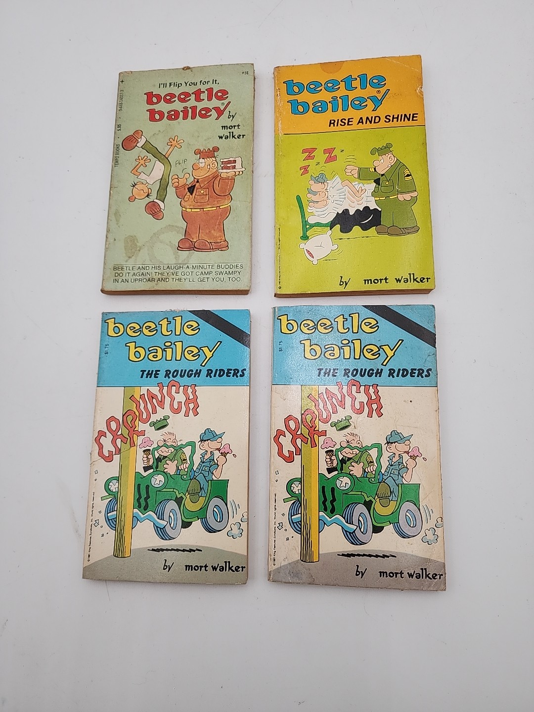 Lotto di (4) libri tascabili fumetti domenicali vintage collezione Beetle Bailey
