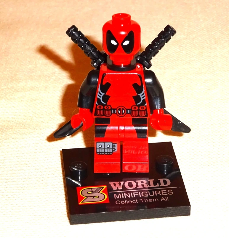 Minifigures Super Eroi Deadpool1       Compatibile legoB2