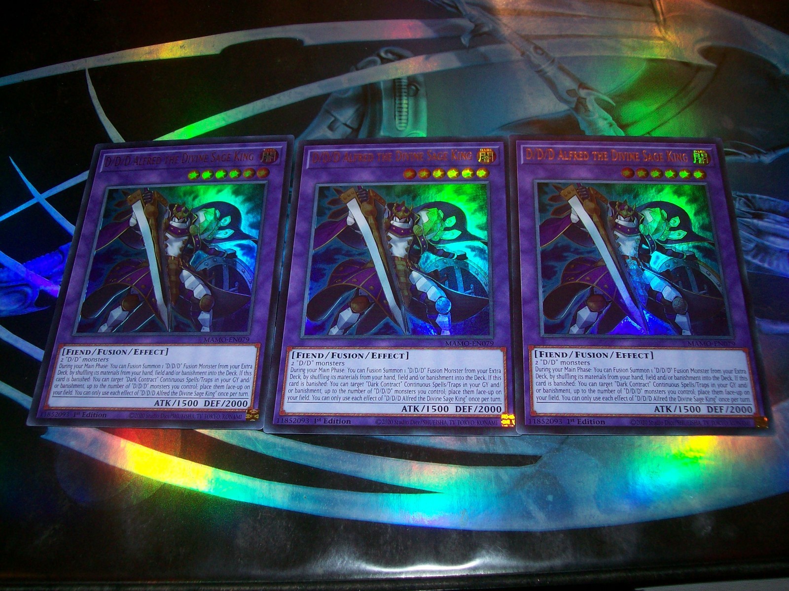 3x D/D/D Alfredo il Divino Re Saggio 1° Edizione Ultra Rara MAMO-EN079 Yu-Gi-Oh!