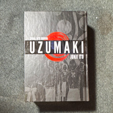 Uzumaki by Junji Ito copertina rigida manga horror inglese graphic novel bianco e nero