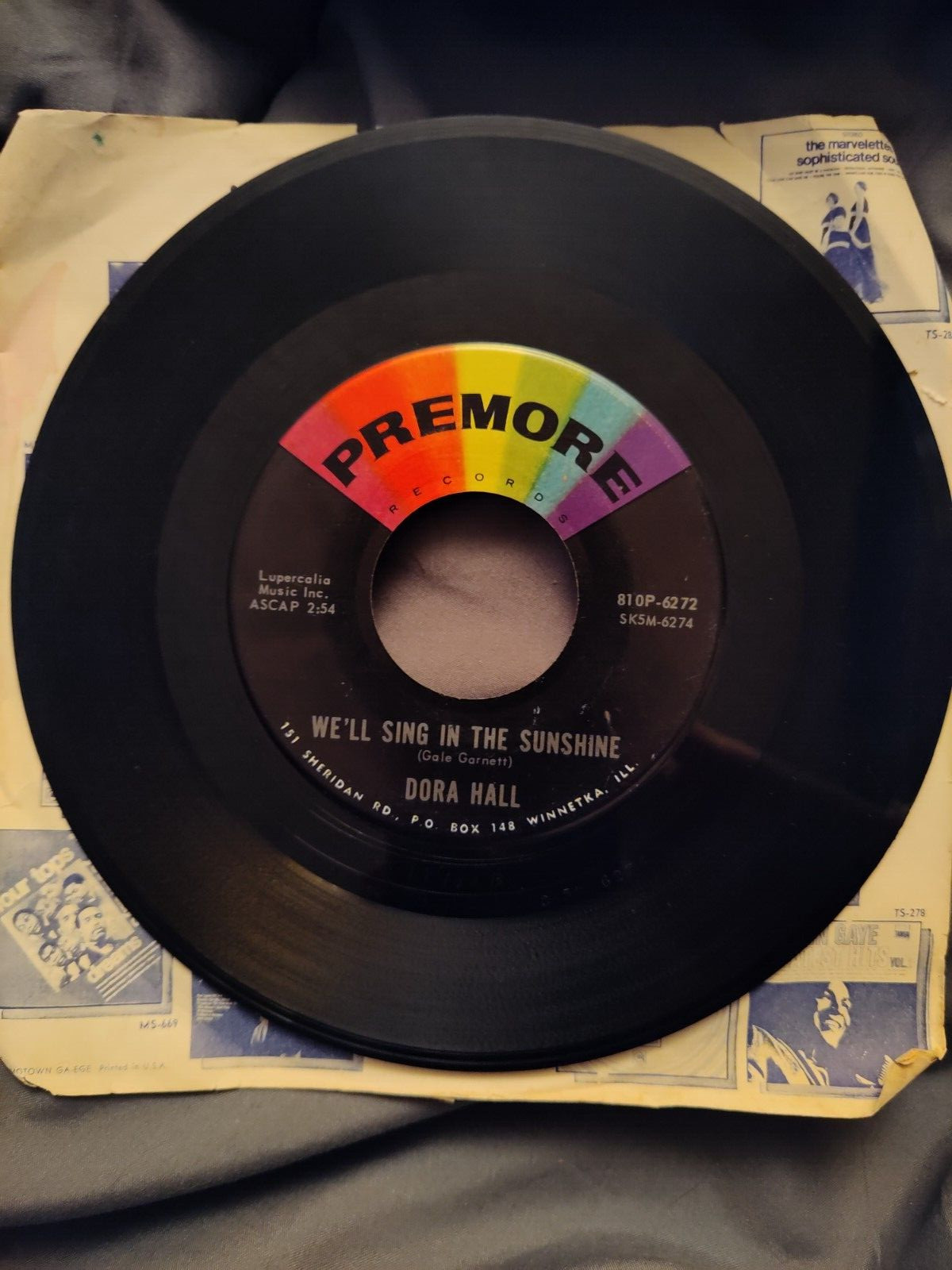 Dora Hall - It's All Over / We'll Sing in the Sunshine 7" 45rpm Single Premore